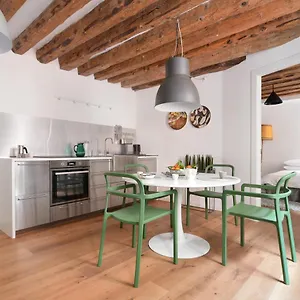 Parsley Apartment Venice