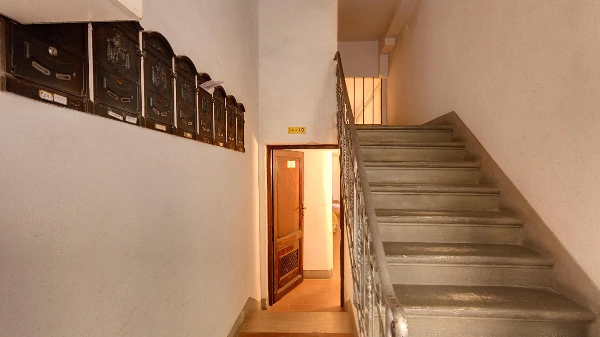 Charlie'S Apartments By Mamo Florence