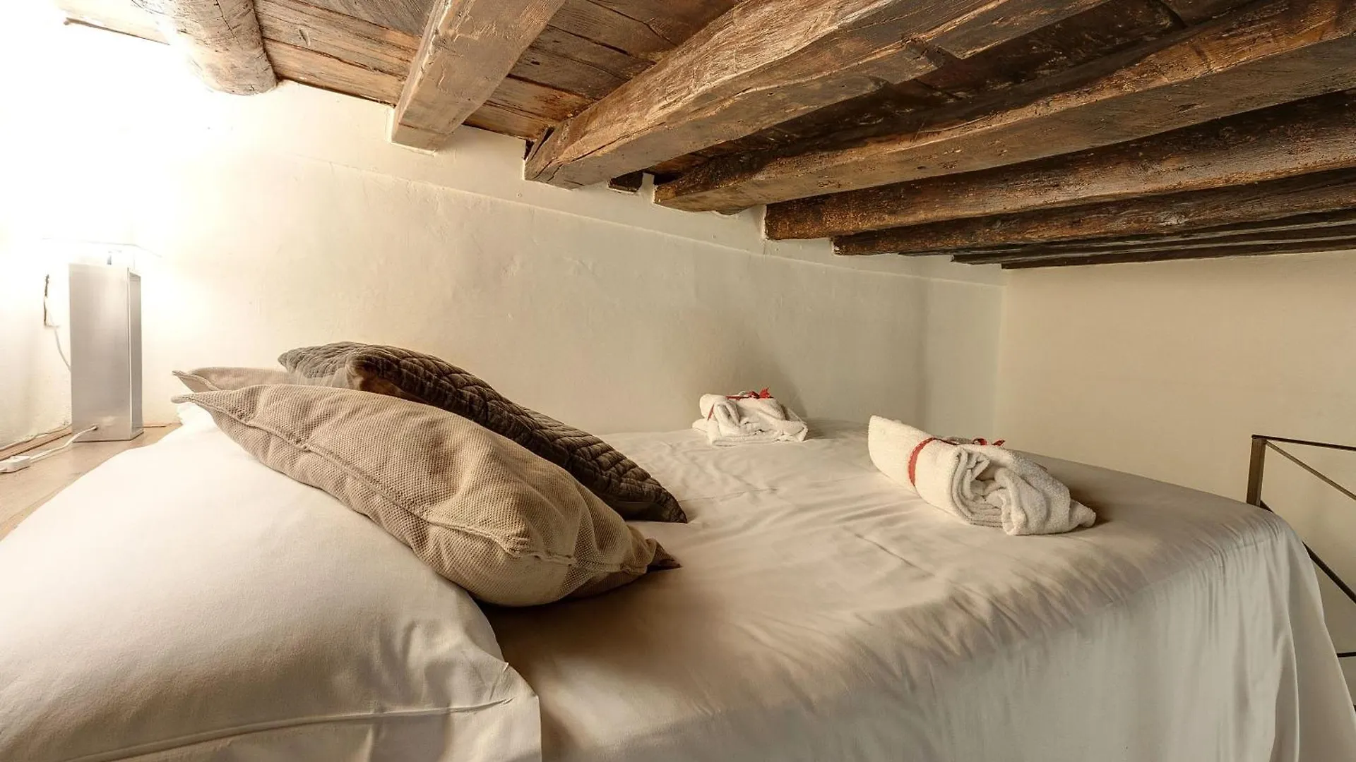 Charlie'S Apartments By Mamo Florencia 0*,  Italia